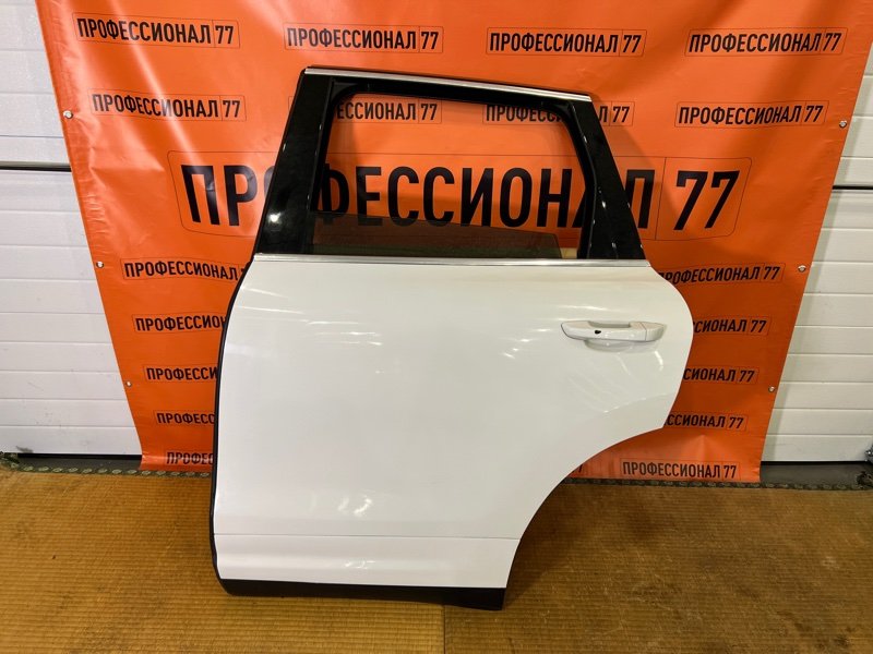 Дверь боковая Porsche 95853301100