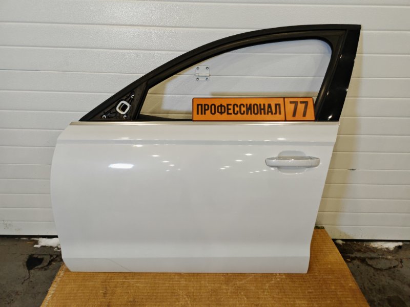 Дверь боковая Audi 4G0831051