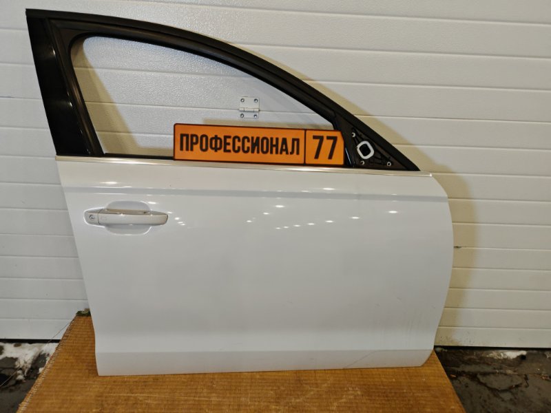 Дверь боковая Audi 4G0831052